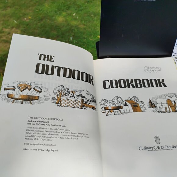 cookbook The Outdoor Cookbook by Culinary Arts Institute hardcover dated 1982 - Picture 6 of 11